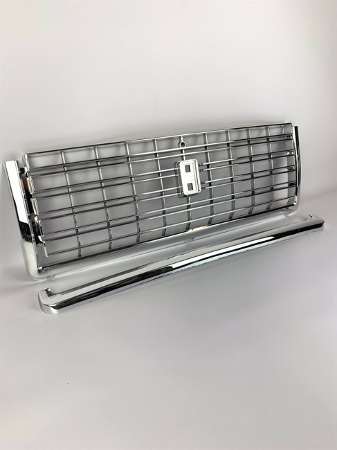 Решетка радиатора ВАЗ 2107 хром с молдингом комплект - фото 130321