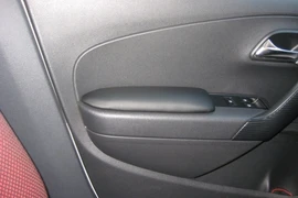 Подлокотники на двери Вольксваген Поло (2010-2020, седан) - задние Arm-Auto 8276