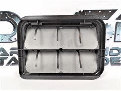 Решетка вентиляции багажника Рено Логан, Меган, Лада Ларгус Renault Group 7700838358